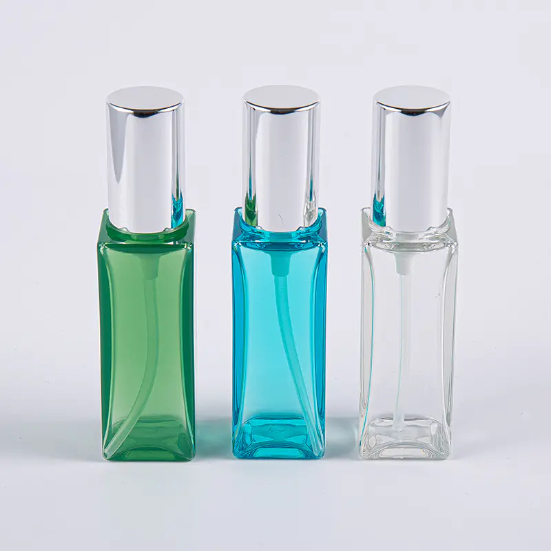 Matkakäyttöön käytettävä kasvovoide 30 ml PETG Square Lotion -pullo 